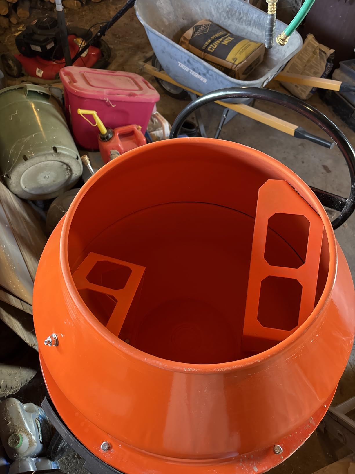 SPECRAFT Electric Cement Mixer, 4.9 Cu.Ft Stand and Wheels Concrete Mixer | 550W 110V Motor Durable Mixing Drum Mortar Stucco Feed Residential Construction Farm Garden Use customer photo 2