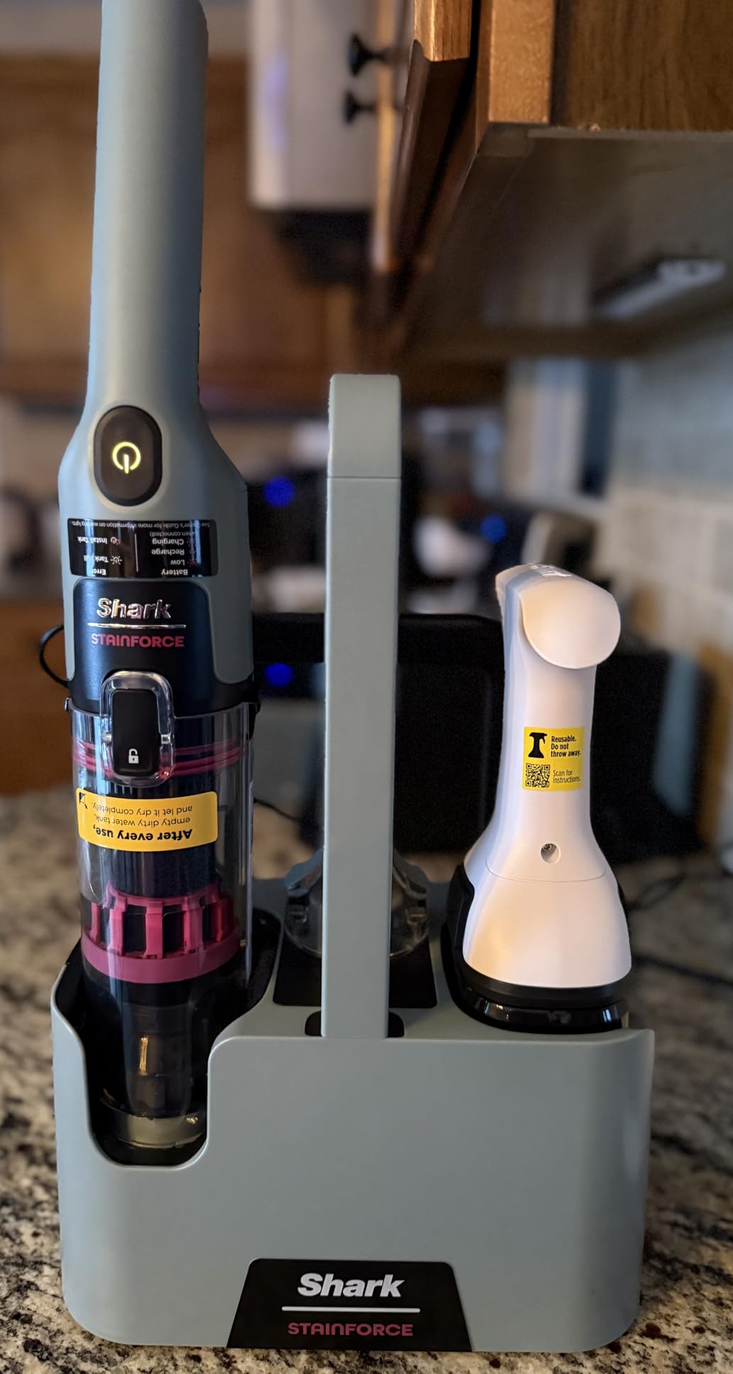Shark StainForce Cordless Spot Cleaner, Dual-Activated Easy Spray Formula, OXY-Powered Stain Cleaning, Indoor + Outdoor, Carpets, Upholstery, Car Seats and Stairs, Pet Urine and Odor Remover, HX101 customer photo 2