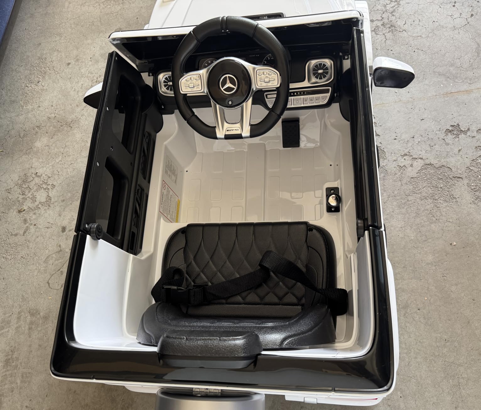 ELEMARA Licensed Mercedes-Benz AMG G63 Ride on Toys, Electric Car for Kids W/Parents Control, Electric Powered G Wagon Ride On Truck Toy, Low Battery Prompt, Bluetooth, Flickering Lights/LED Lights, White customer photo 2