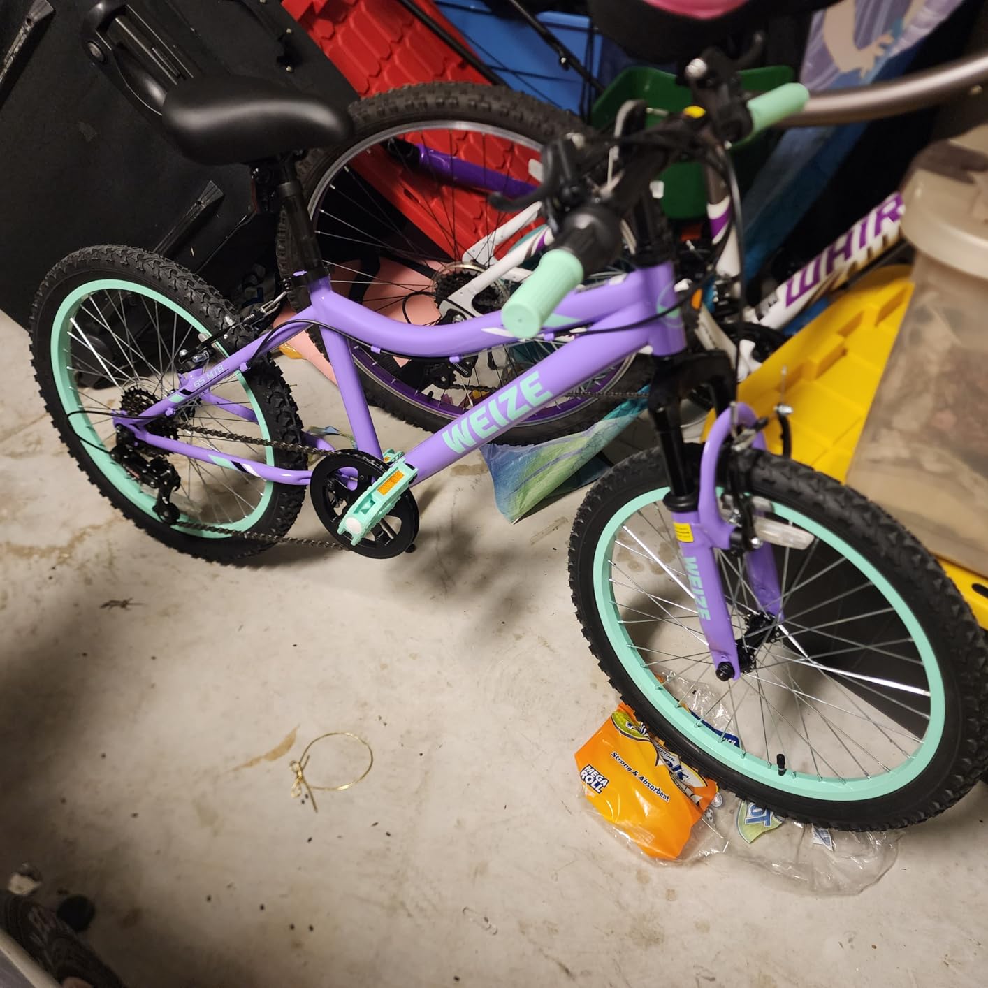 WEIZE 20 24 Inch Kids Mountain Bike,Kids Bike for Girls Age 6-14 Year Old,6 Speed Kid Bicycle with Front Suspension Fork,Adjustable Seat Height,High-Carbon Steel Frame,Ideal for Girl Adventurers customer photo 2