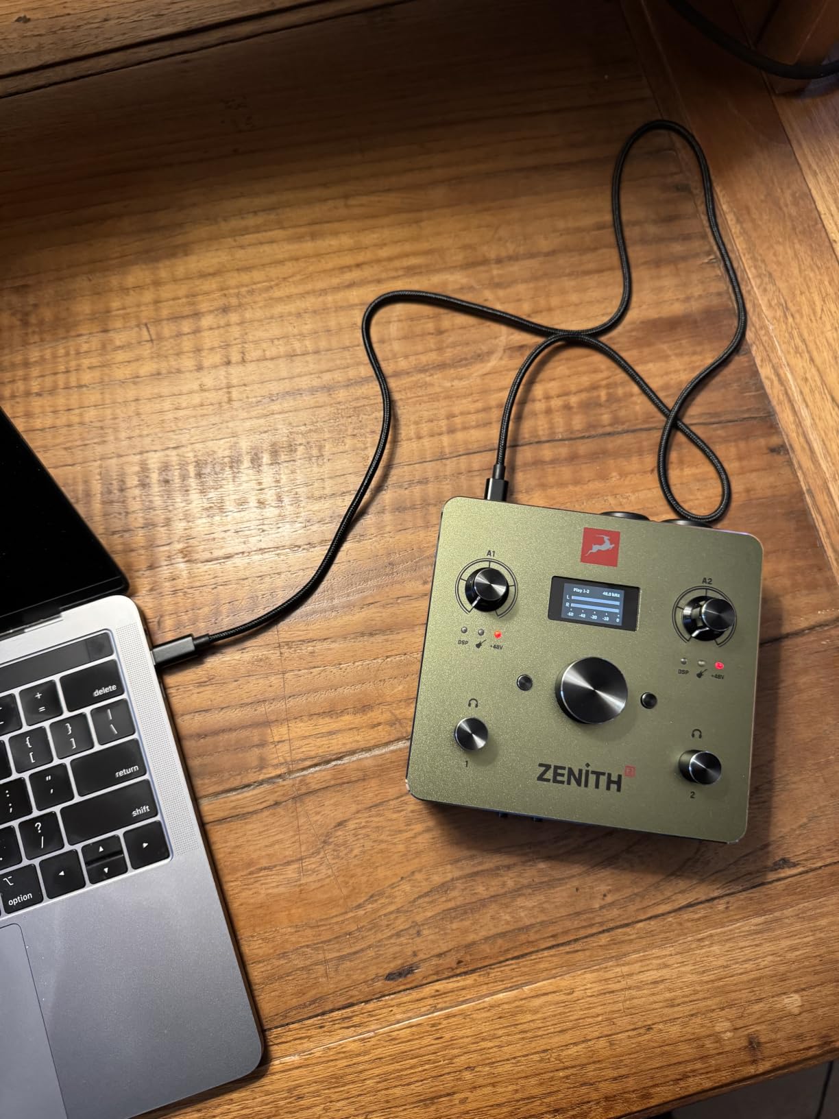 Antelope Audio Zenith 2 USB-C Audio Interface for Guitar, Vocals, Streaming & Podcasting, Featuring Studio-Grade Preamps, Effects and Presets for Effortless Professional sound customer photo 2
