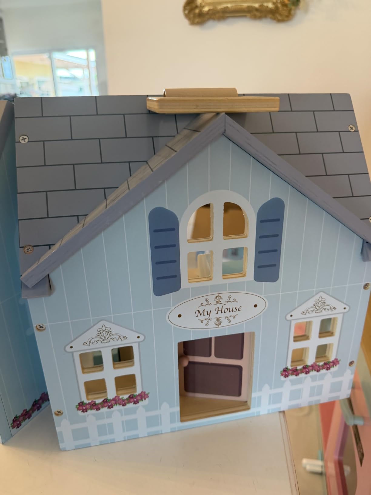 WOODMAM Foldable Wooden Dollhouse with 2 Dolls & Pet Set, 20PCS Furniture Wooden Doll House for Girls Age 3-6, Portable Pretend Play Toy, Christmas Birthday Gift for Toddlers customer photo 1
