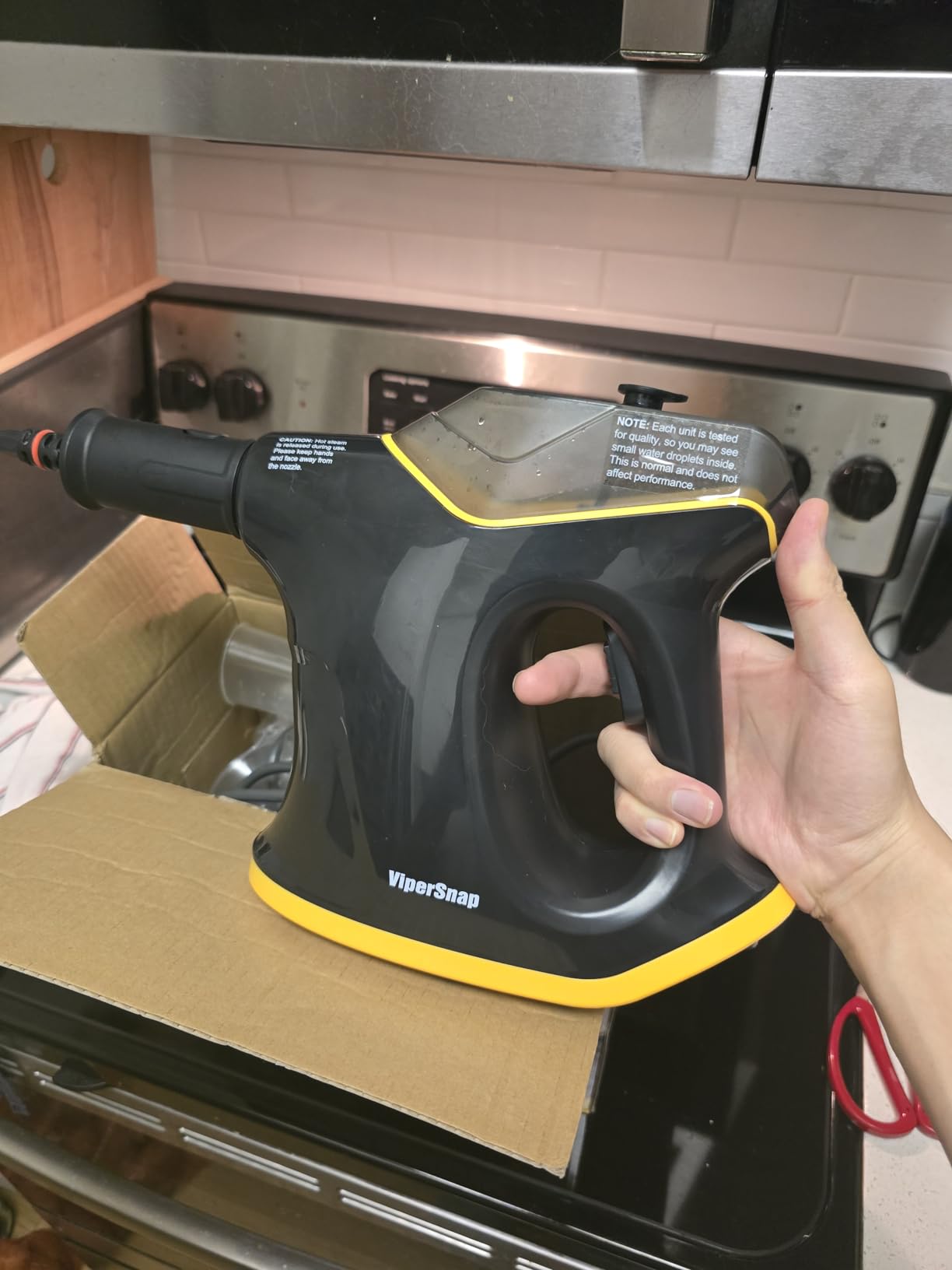 Handheld Steamers for Cleaning, 1300W High Pressure Steam Cleaner for Home and Car, 10s Fast Heat-up, Multi-Purpose Steamer with 9pcs Accessories for Grout, Tile, Couch, Kitchen (Black) customer photo 1